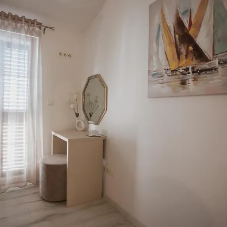 Lucija In - Haus Fuer 7-8 Personen Hébergement de vacances Dugi Rat