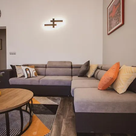 Lucija In - Haus Fuer 7-8 Personen * Dugi Rat