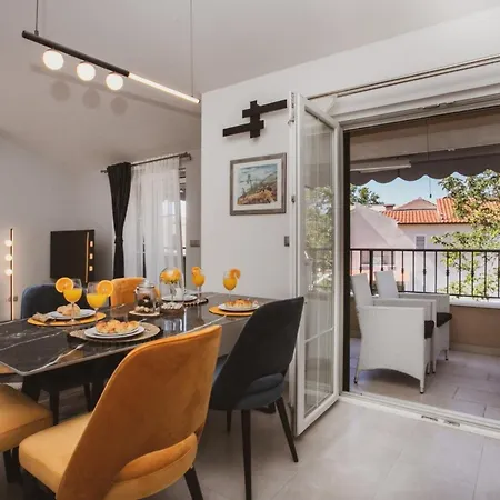 Lucija In - Haus Fuer 7-8 Personen * Dugi Rat